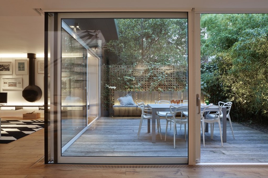 Architect's own home, London W11 / Living spaces & courtyard 