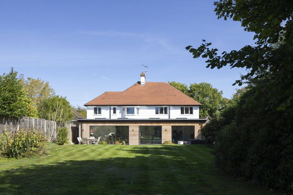 Liphook / Transformation of Semi Rural Hampshire Home 3