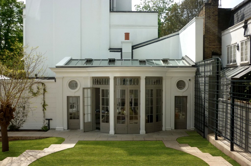 Refurbishment, alteration & extension to a house in Kensington / New extension