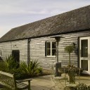 Restoration & extension to Grade II Listed house and barn conversion / Barn