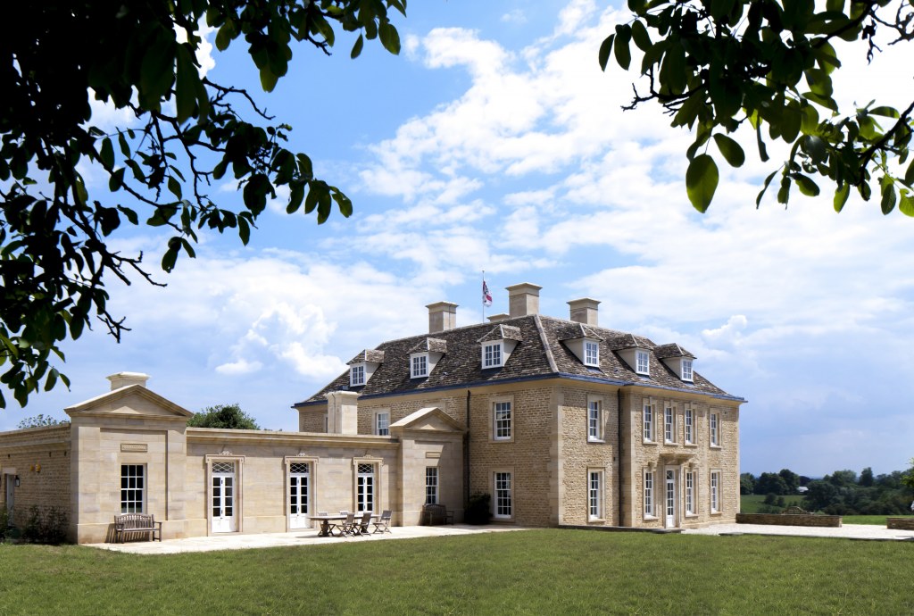 New Country House, Cotswolds / View from the garden