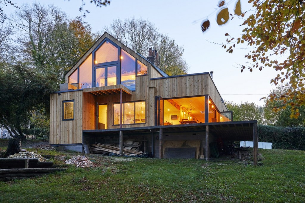 Damson Hill Cottage / Damson Hill Cottage- Evening shot 2