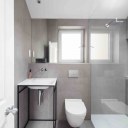 Ealing House / Bathroom