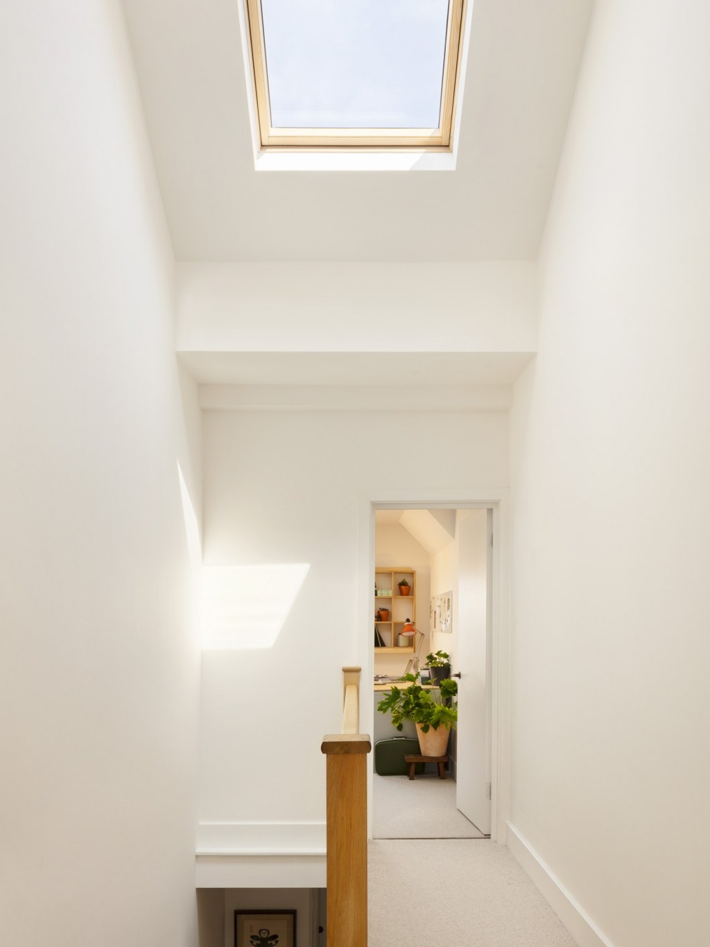 The Tier House / Brining light in