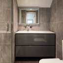 Knightsbridge House / Bathroom