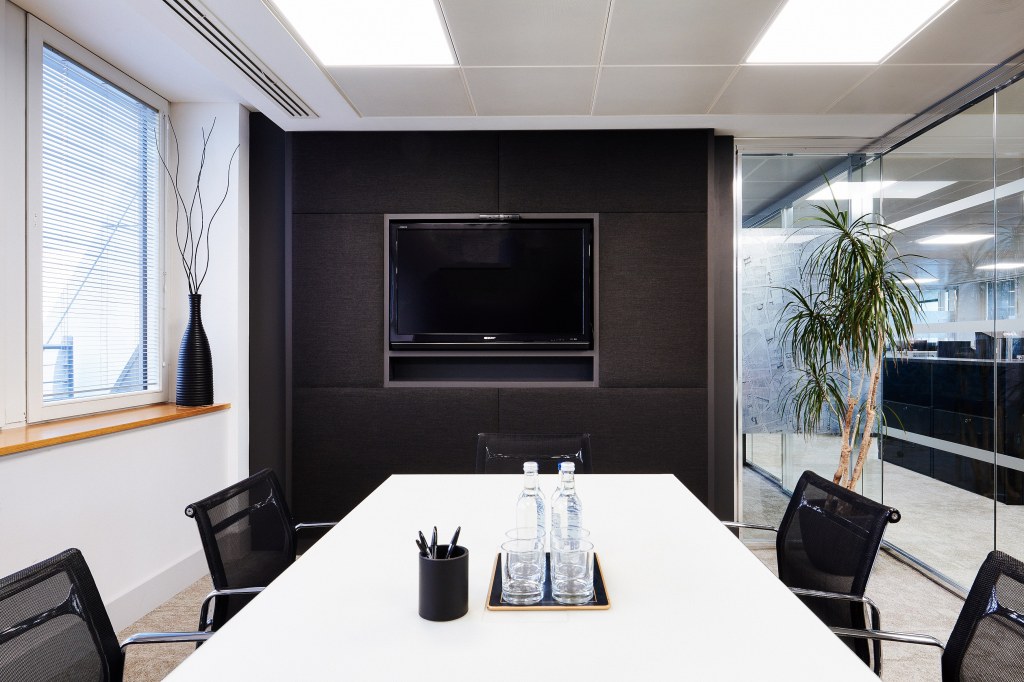 Office in Central London / Meeting Room