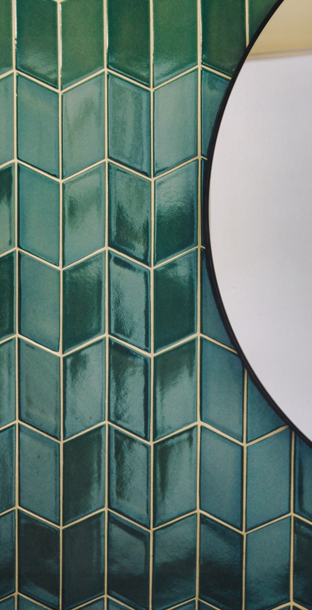 Rees Architects | Aldersbrook / Aldersbrook | Jade tiles in the wet room.