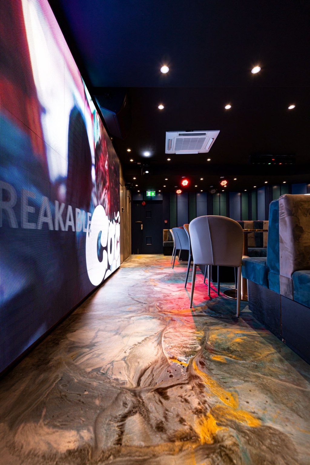 Cococure Cocktail Bar and Nightclub - Aldgate, London. / Video Wall and Graphics floor