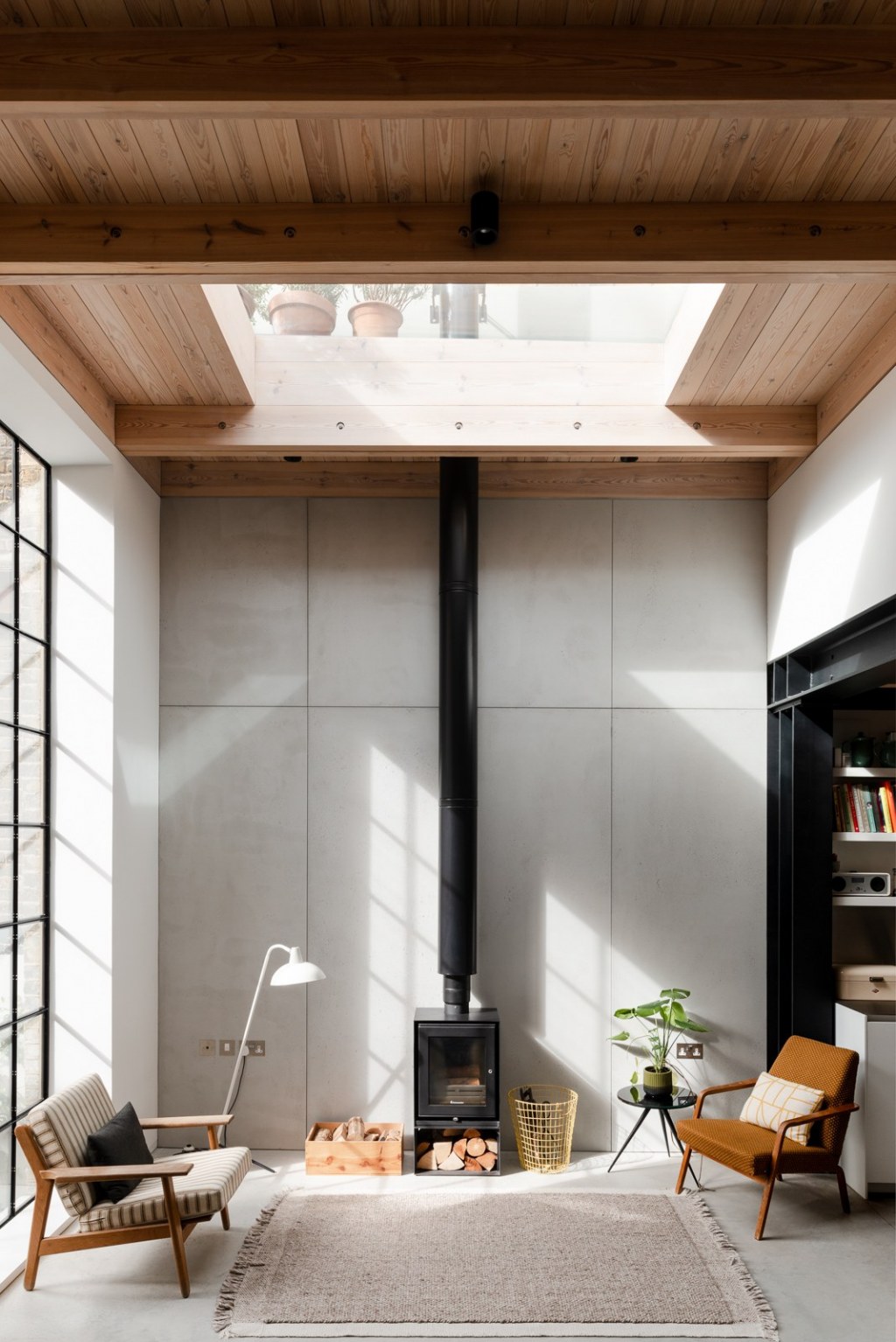 Gin Distillery / Living Space