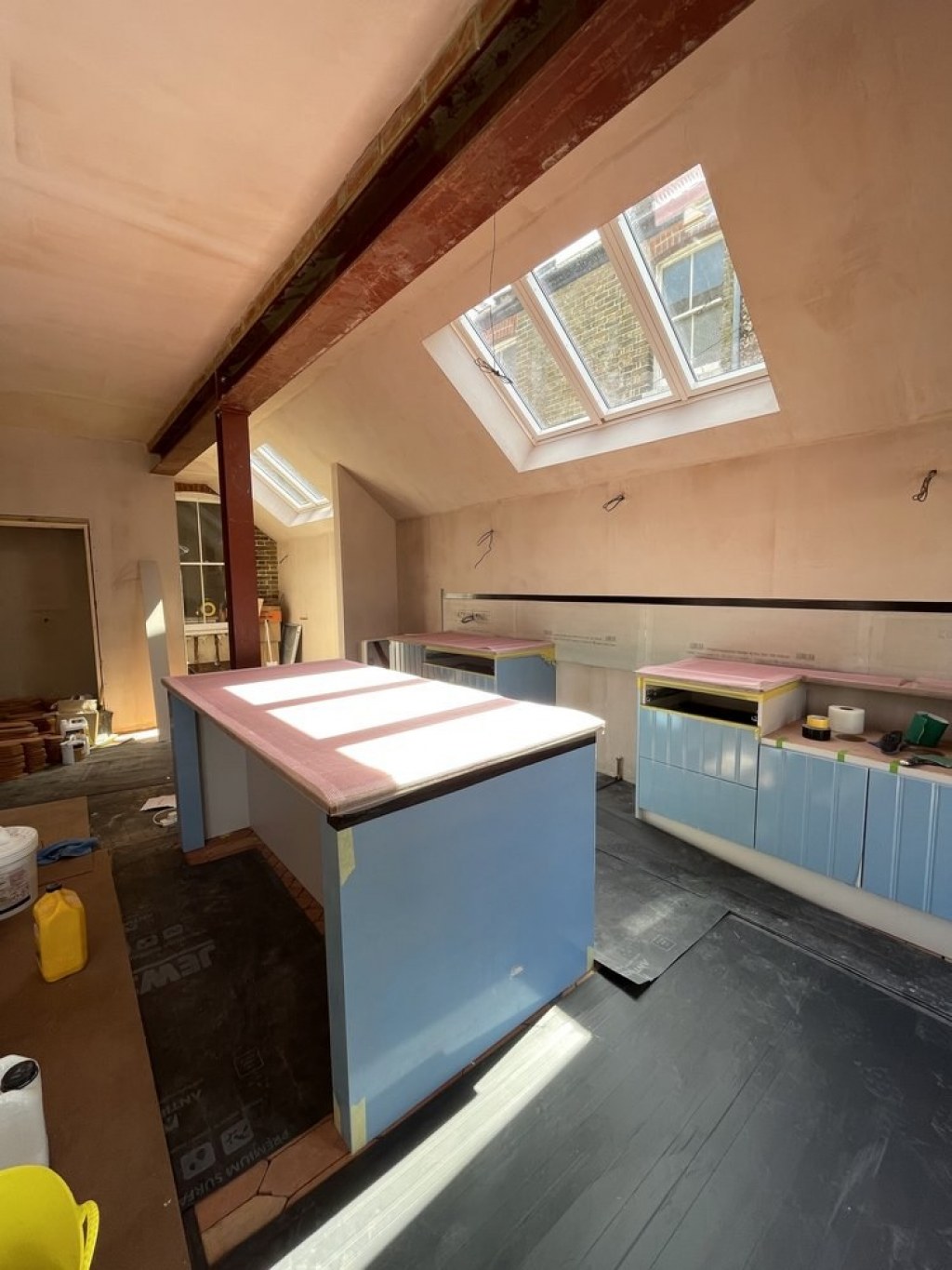 S /HE016 - Margate / Interior - Kitchen fit out