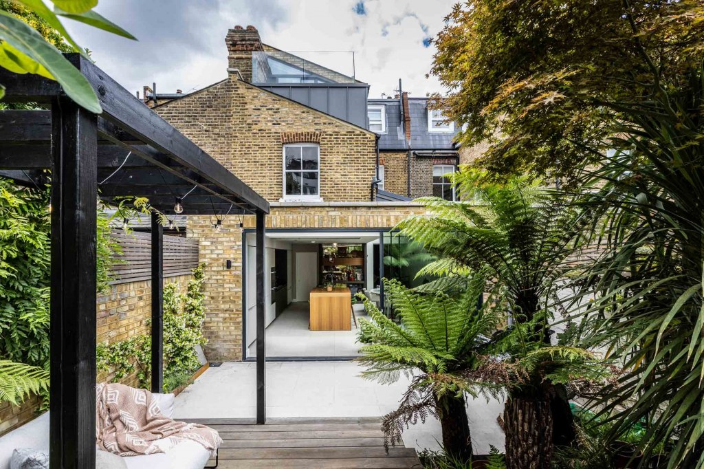 Battersea Park House / External rear view