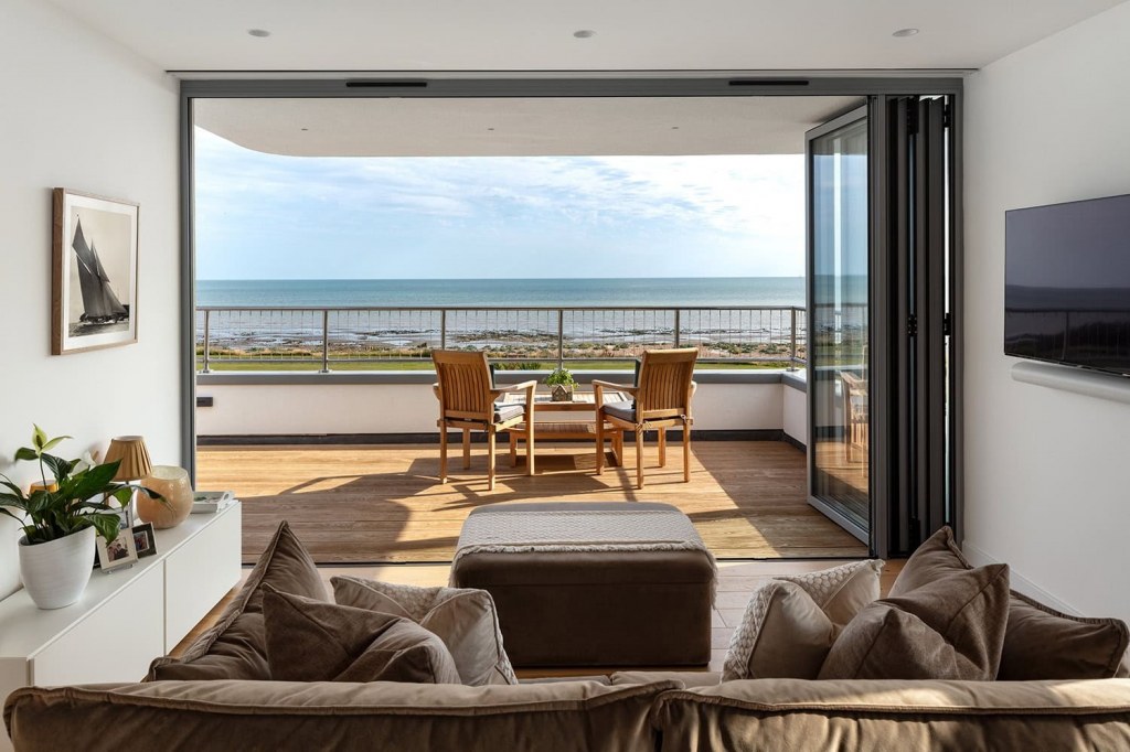 Coastal Road, Sussex / View from kitchen