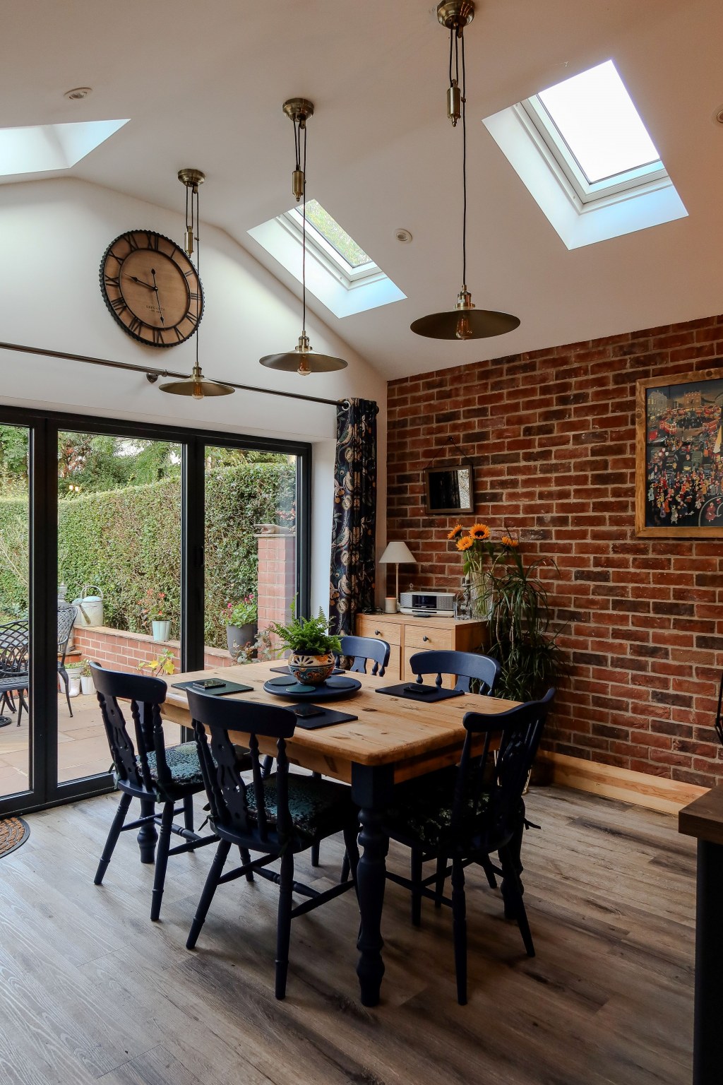 Residential extension, renovation and interior design / New family dining space