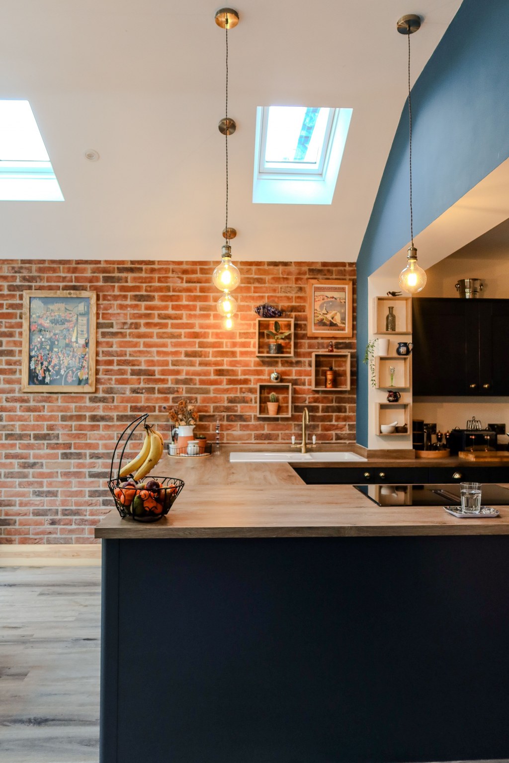 Residential extension, renovation and interior design / Kitchen to dining area connection