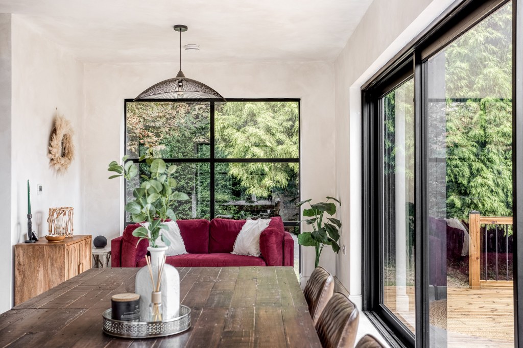 Derby home extensions / Kitchen living space, maximising natural light