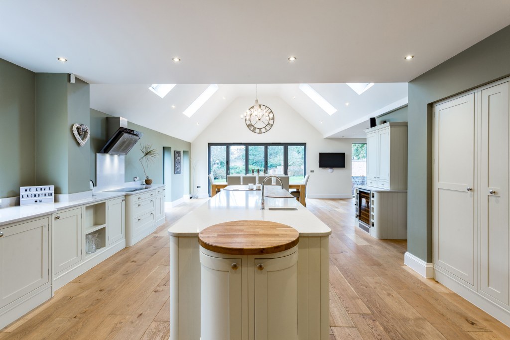 Darley Abbey Renovation / New open plan family kitchen, dining and living space