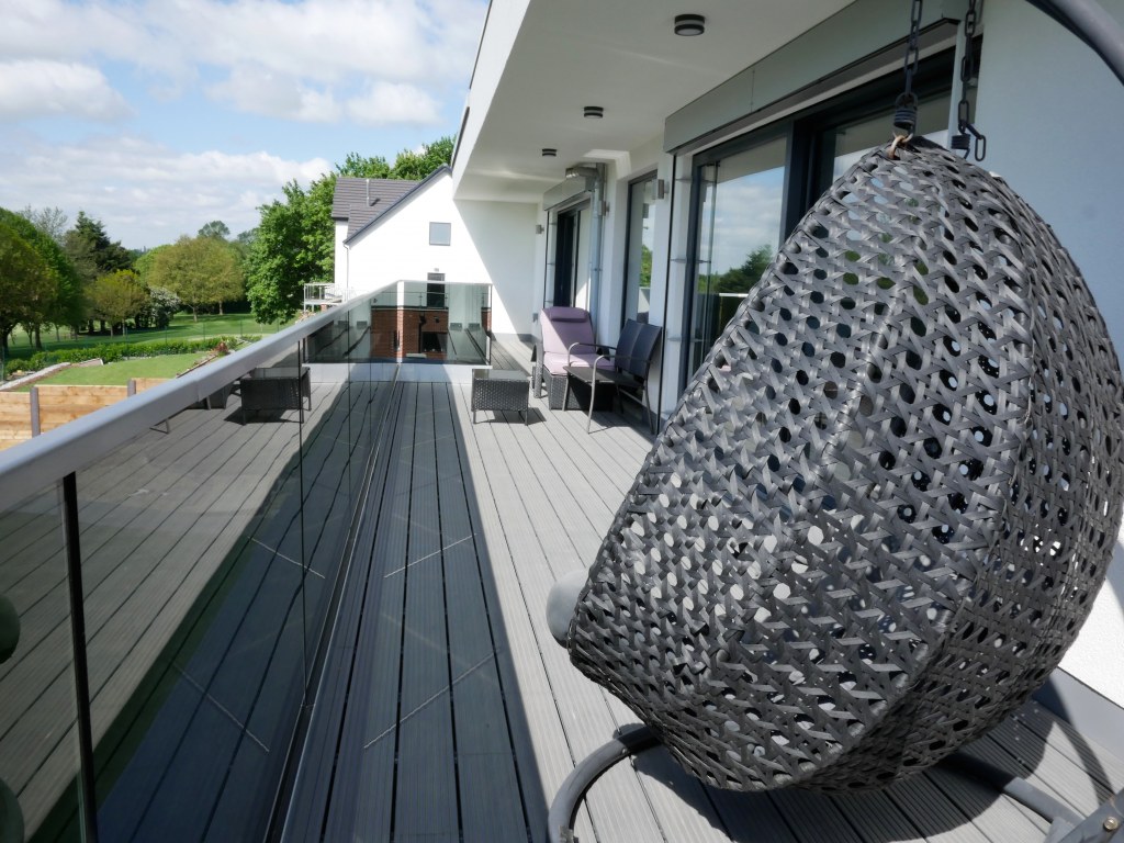 Littleover New Build / Views over the golf course from the terrace