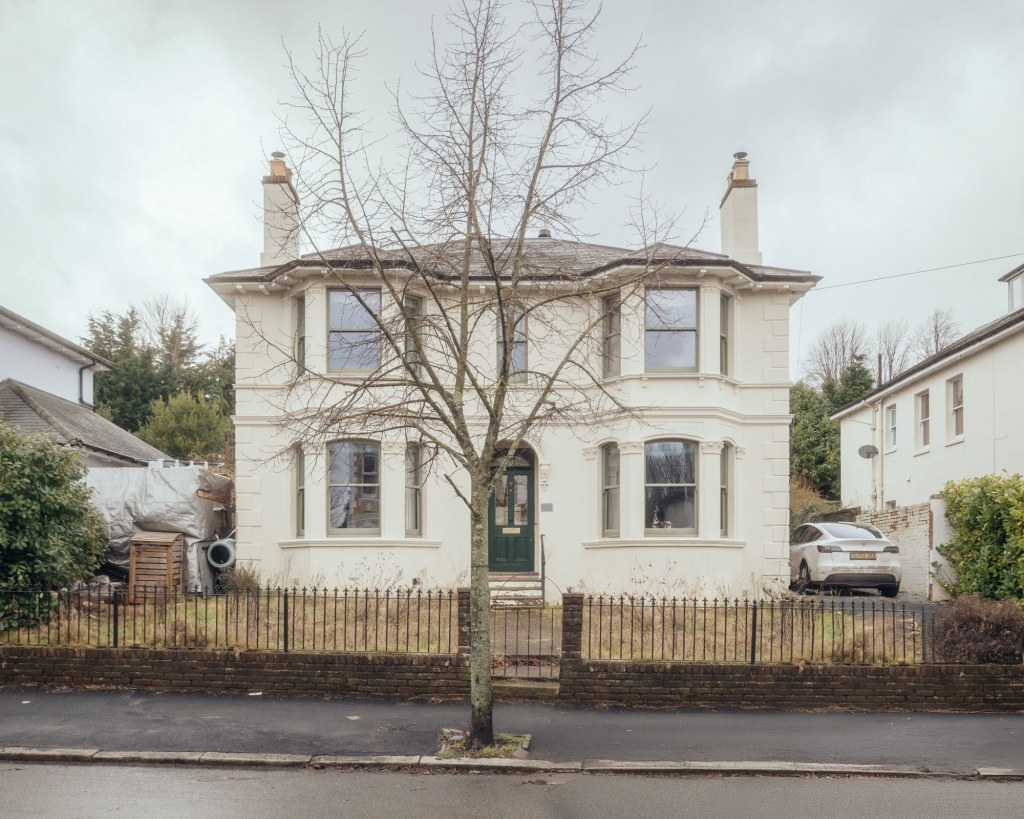 Meadow Road / Meadow Road Deep Retrofit and Extension