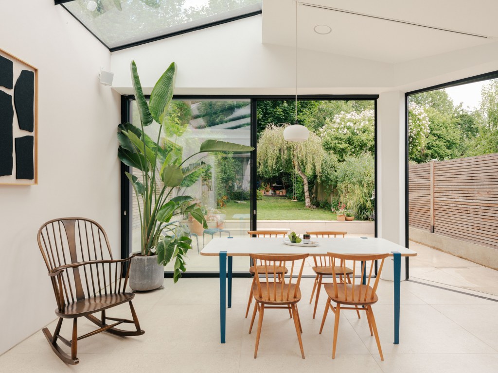 North London Victorian Villas / Dining / Garden