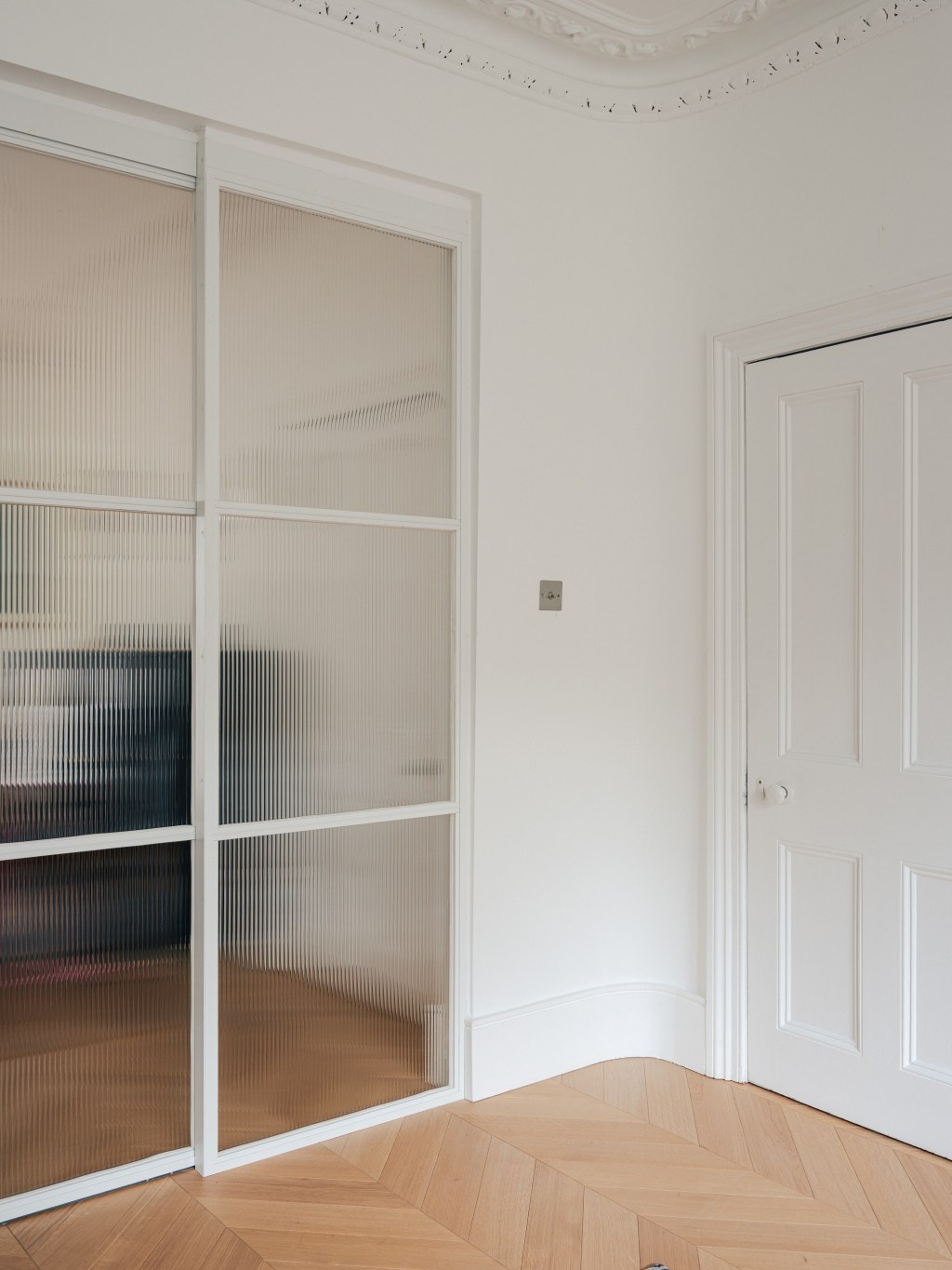 North London Victorian Villas / Large Crittall sliding doors