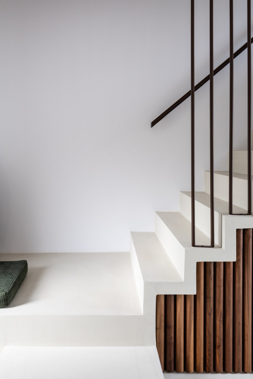 Vine Lane / Staircase