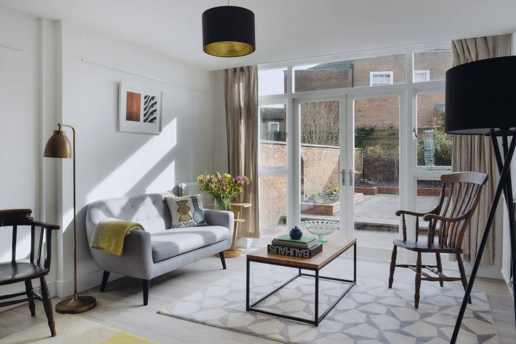 Blackfriars Street / Living Dining Space 3